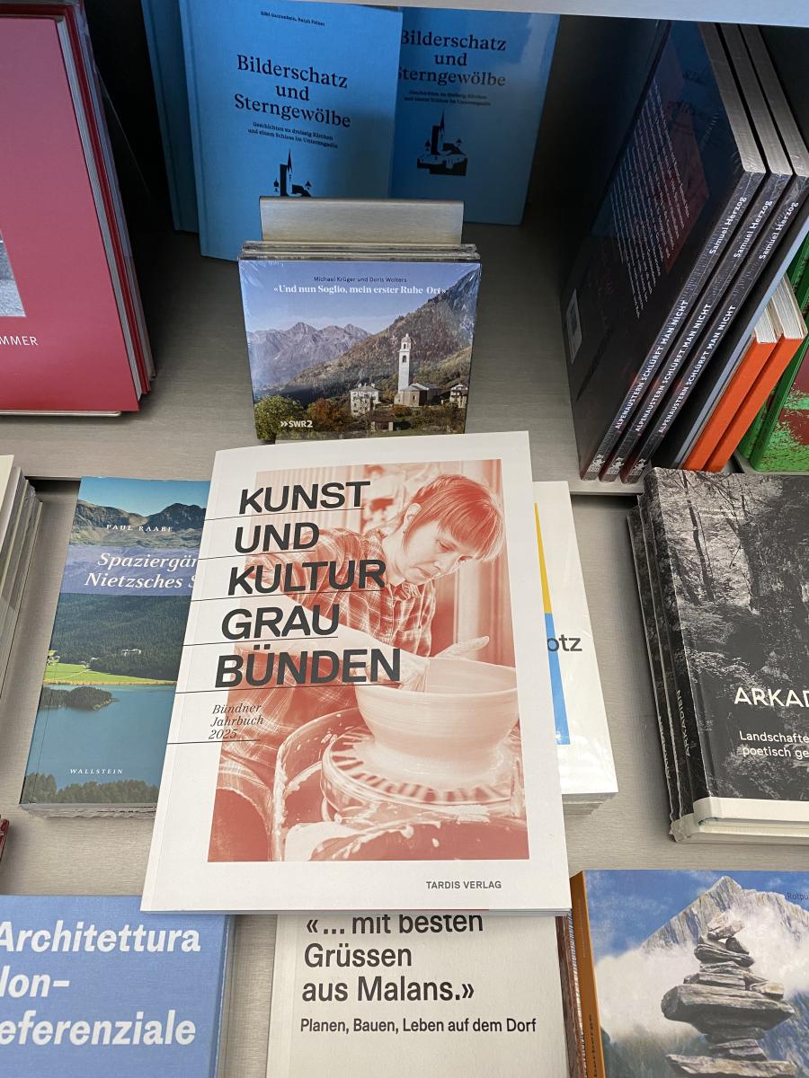 Bookshop Bündner Kunstmuseum Chur_2025